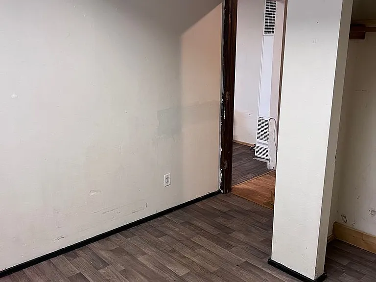 714 N Cottage Grv — Photo 15