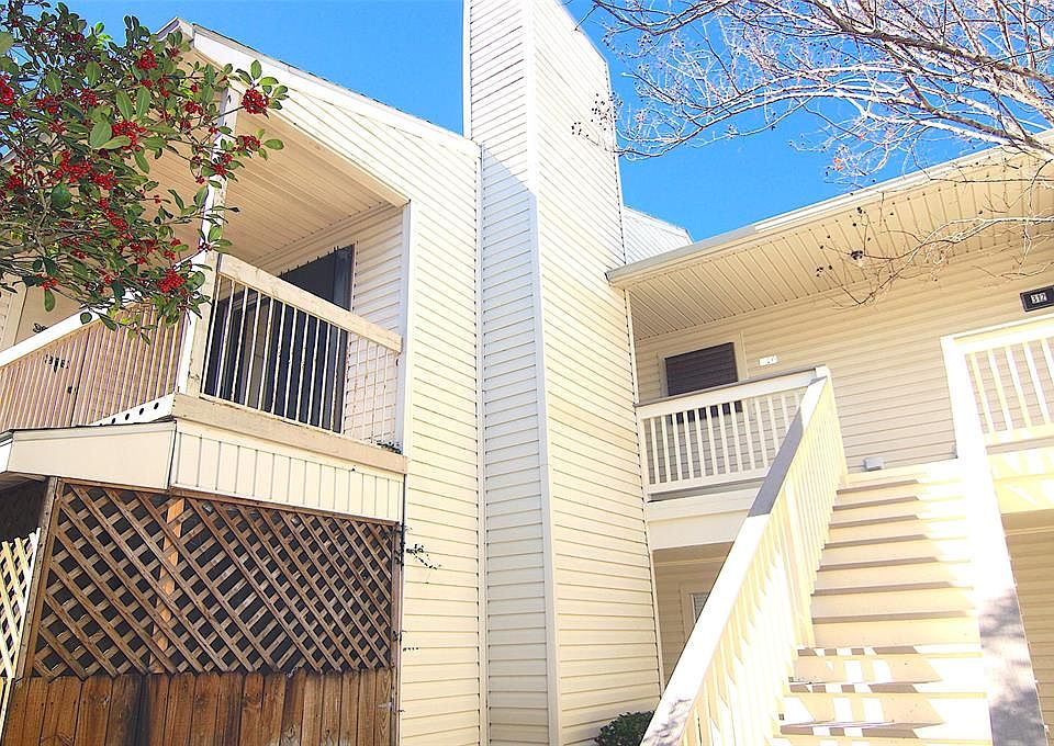 1st image of 7600 Emmett F Lowry Expy APT 310