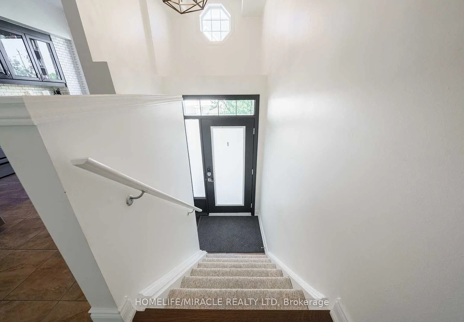 2 bed, $3,000 — Photo 3