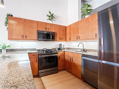 111 10th St UNIT 212 Des Moines IA 50309 Zillow 111 10th St UNIT 212 Des Moines IA 50309 Zillow