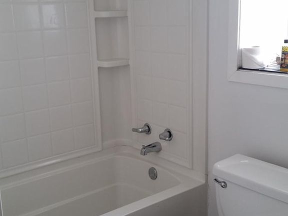 4th image of 2227 S Gayoso St