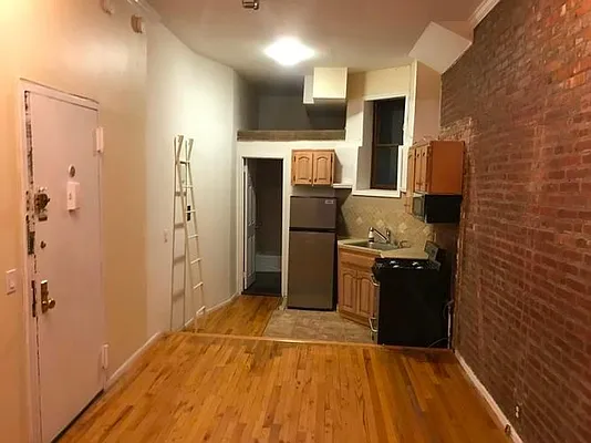 Sold by Rock Realty | media 10