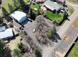 110 S Mike Rd, Tygh Valley, OR