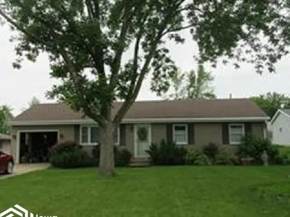 417 13th Ave, Grinnell, IA 50112