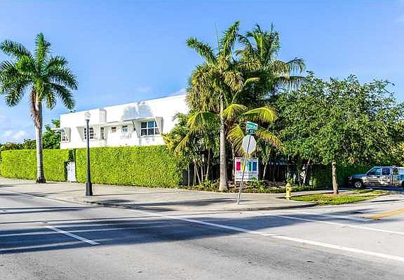 2nd image of 5201 Biscayne Blvd APT 21
