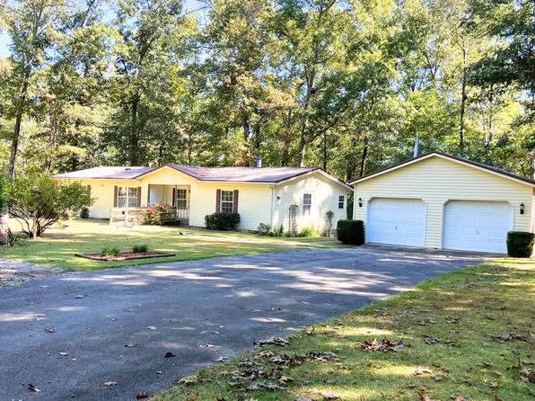 218 Bowater Rd, Deer Lodge, TN 37726