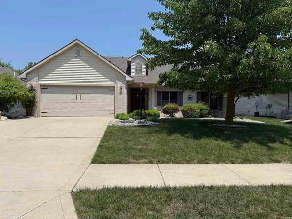 2008 Cortland Ln, Kendallville, IN 46755