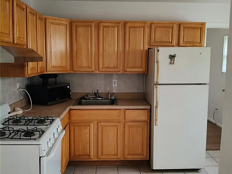 78 College Dr #78 — Photo 6