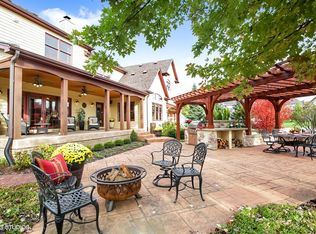 632 Fox Trail Dr, Batavia, IL 60510