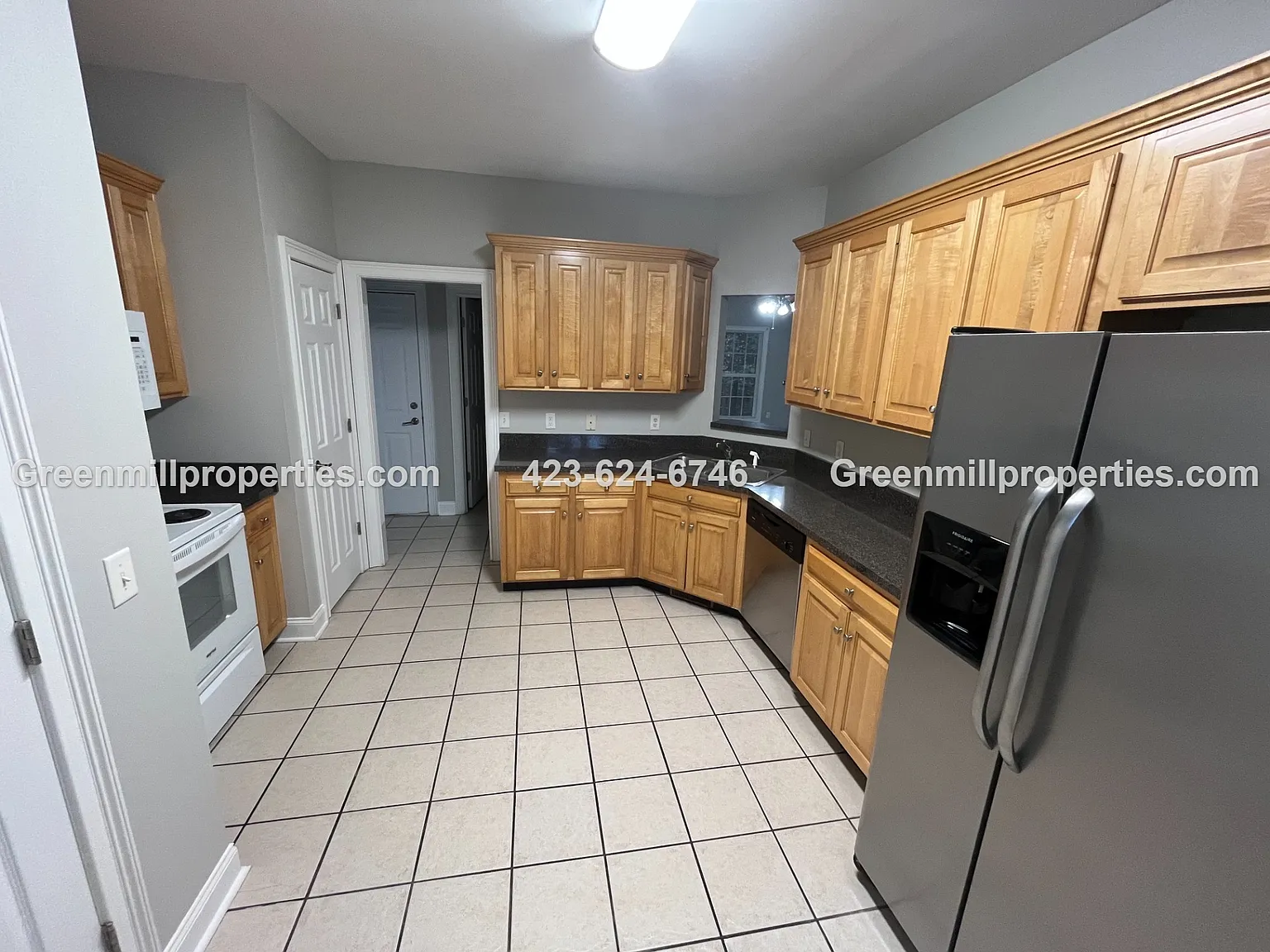 3 bed, 2.5 bath, $1,995 — Photo 3