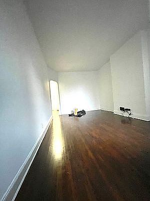 5th image of 337 E 88th St APT 5B