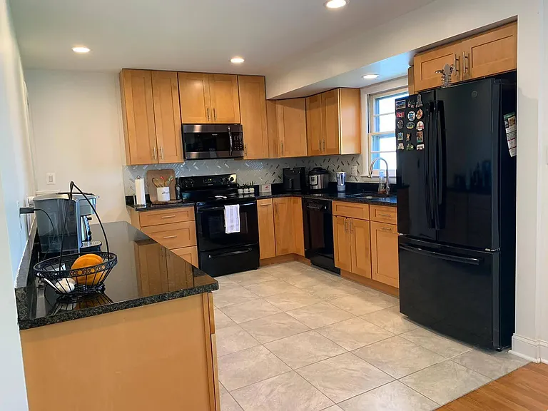 9305 Davidson St — Photo 9