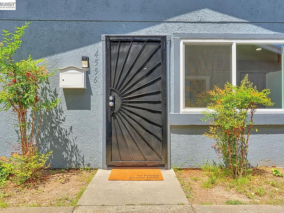 1st image of 4556 Reyes Dr