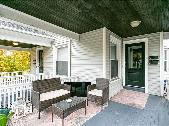 2nd image of 397-399 University Ave
