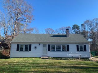 8 Compass Ln, Dennis, MA 02638