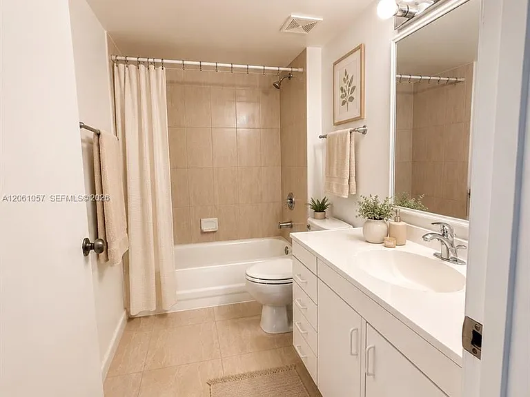 440 S Park Rd #109 — Photo 7