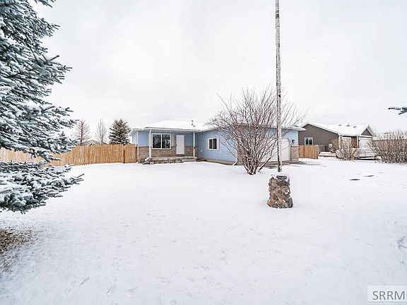 5th image of 3879 E Ash Ln