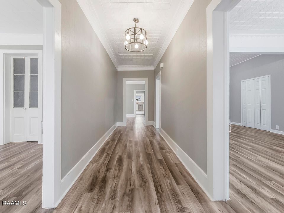1323 Tarleton St, Jeanerette, LA 70544 Zillow