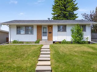 1307 E Radisson Dr SE, Calgary, AB T2A1Z3