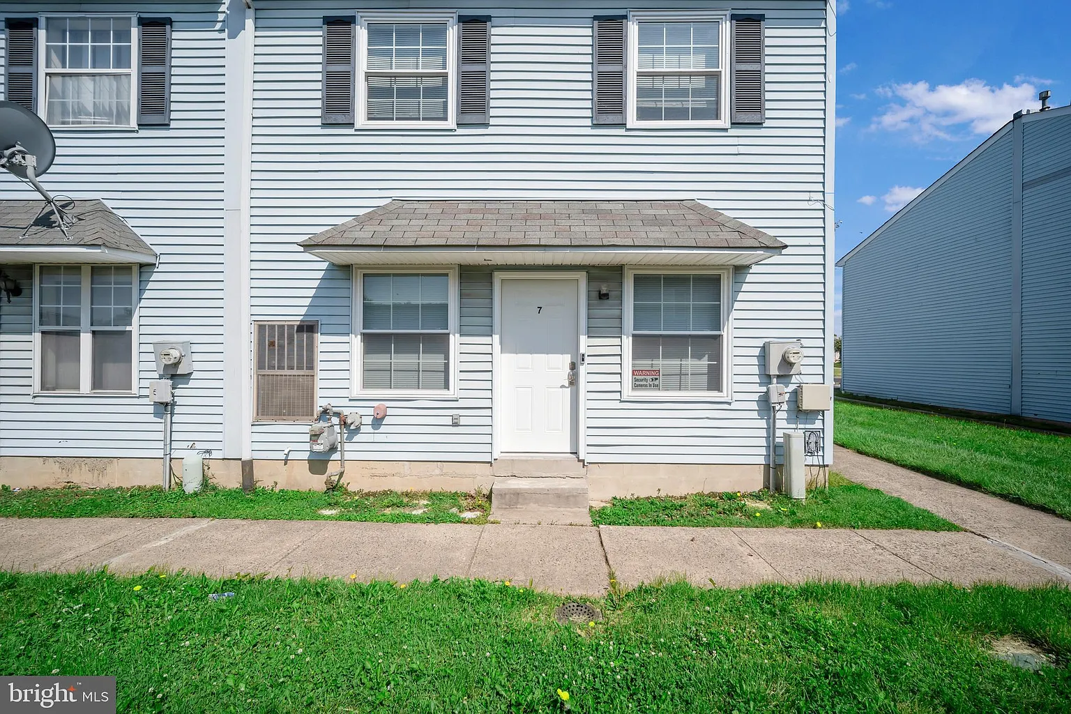 10103 Northeast Ave APT 7 photo 1