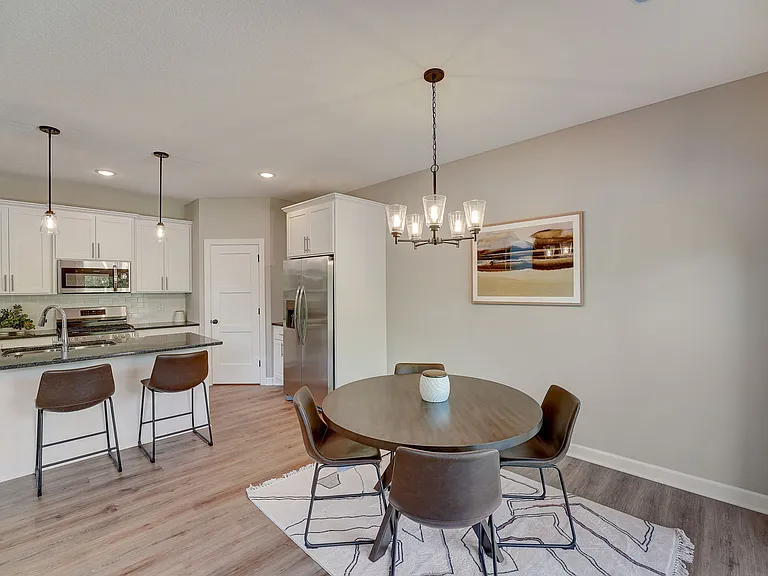 1145X W Laketowne Dr NE — Photo 10