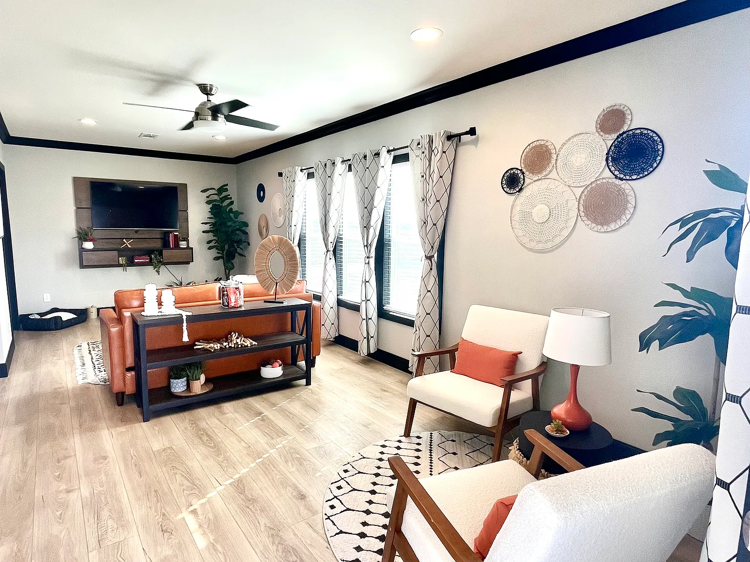 3 bed, 1632 sqft, $1,599 — Photo 2
