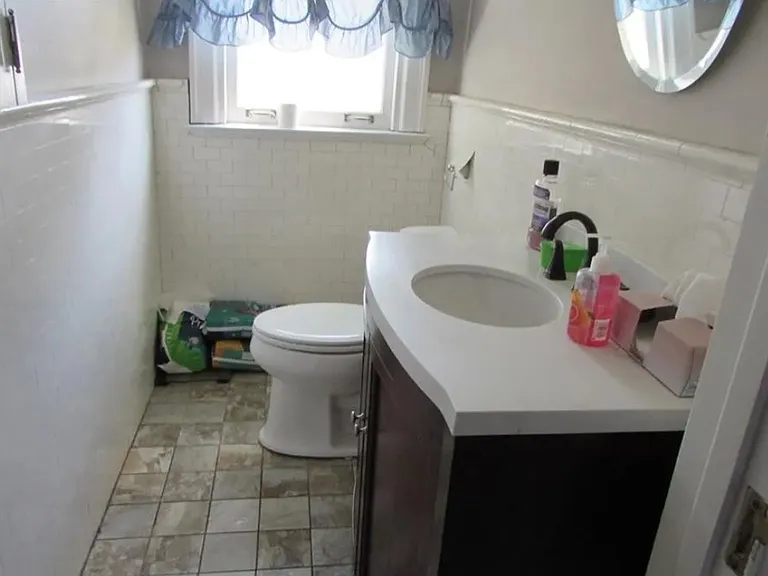 303 S Gray St — Photo 9