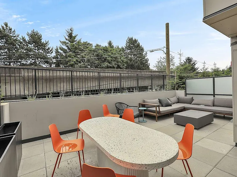 1717 E 13th Ave — Photo 7