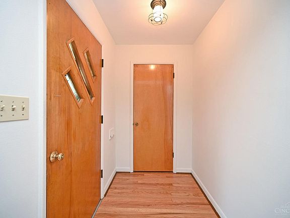5th image of 4752 Clevesdale Dr