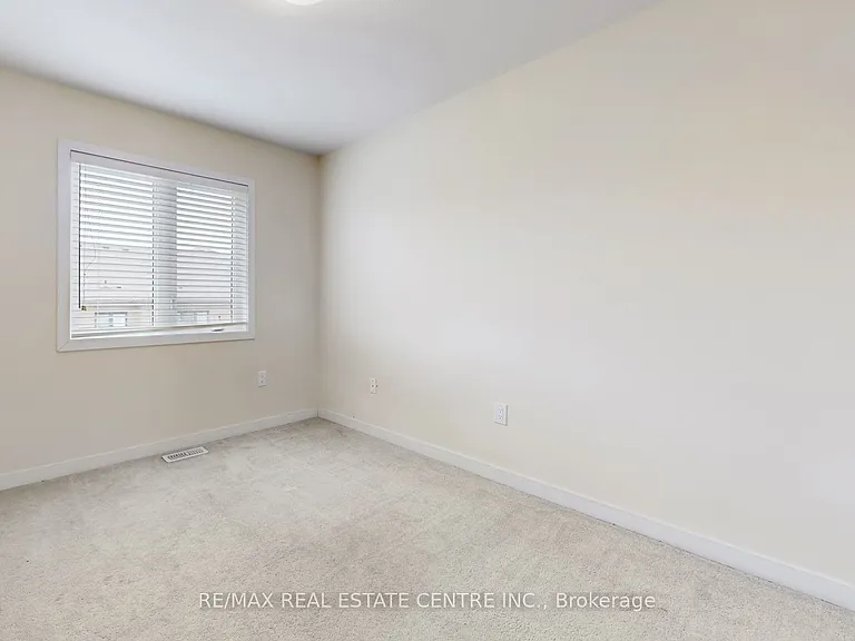 80 Scarletwood St — Photo 21