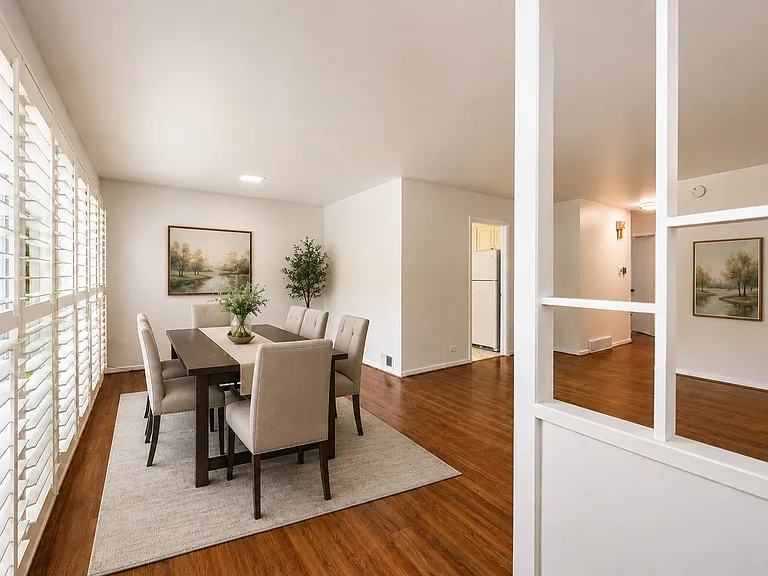 408 S Albert St — Photo 2