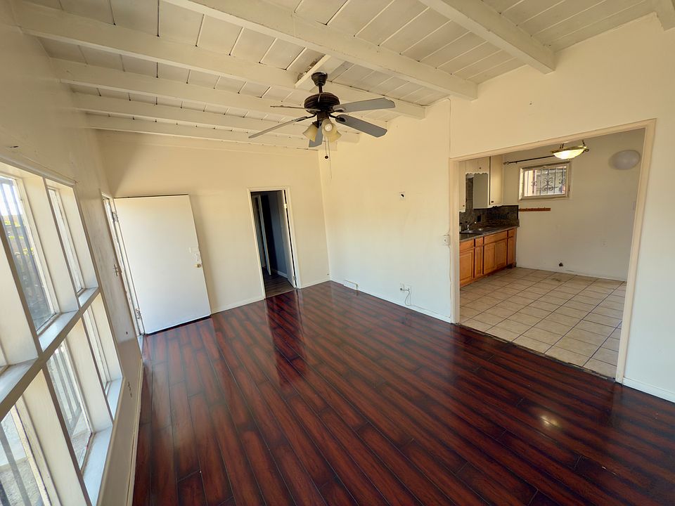 living room with laminate floor