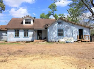 2802 N Fulton St, Wharton, TX 77488