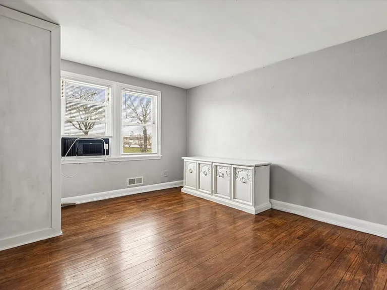 3914 Erdman Ave #1 — Photo 6