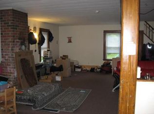 642 Carpenter Rd APT 4, Whitinsville, MA 01588