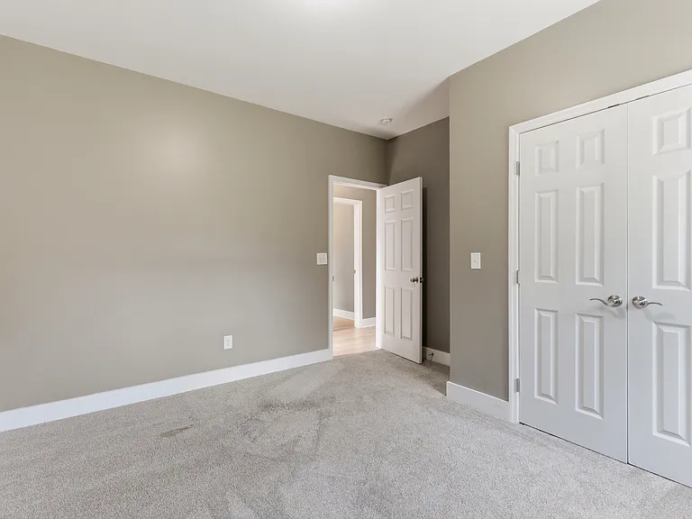 204 Richardson Ave — Photo 17