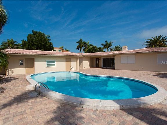 5th image of 1209 Bay Dr