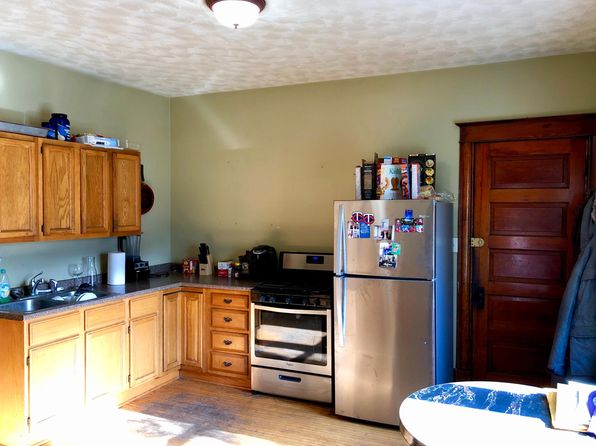 815 University Ave NE #2