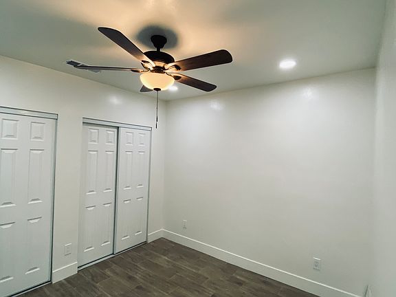 4th image of 3017 44th St #B