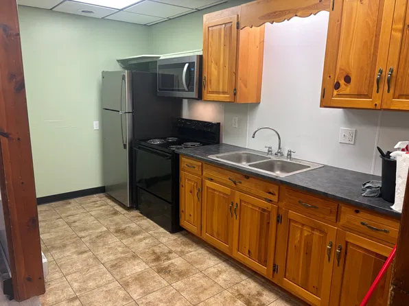 309 W Market St, Pottsville, PA 17901