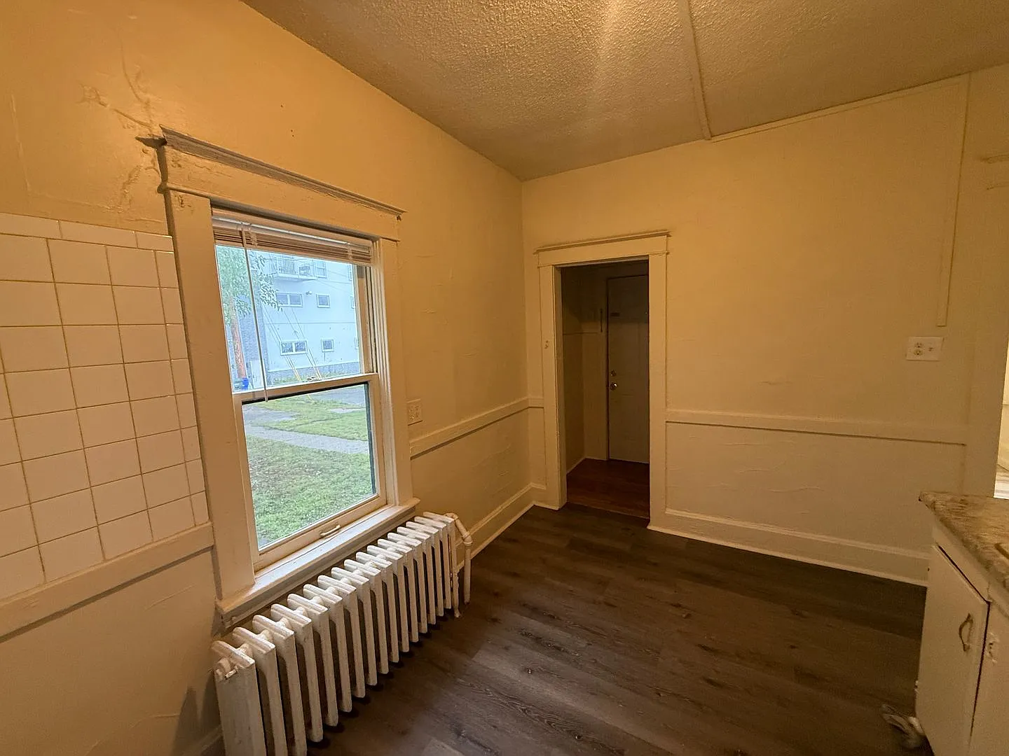 Spacious 3 Bedroom Home in Prime St. Paul Location — Photo 3