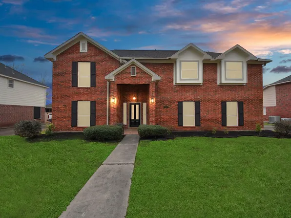 1410 Long View Dr, Pearland, TX 77581