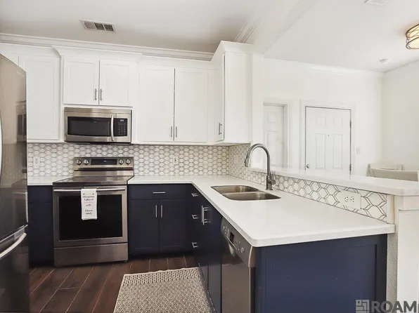 710 E Boyd Dr APT 902, Baton Rouge, LA 70808