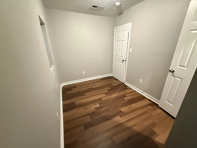 540 Harahan Rd — Photo 25