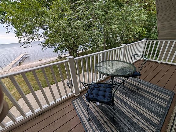 5th image of 4126 Sand Bay Point Rd