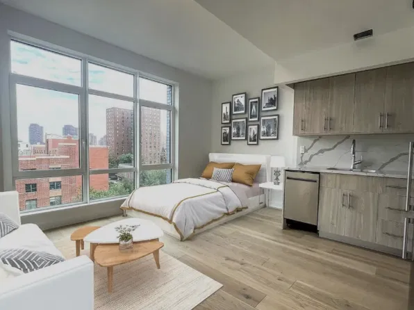 1516 Park Avenue image 1 of 12