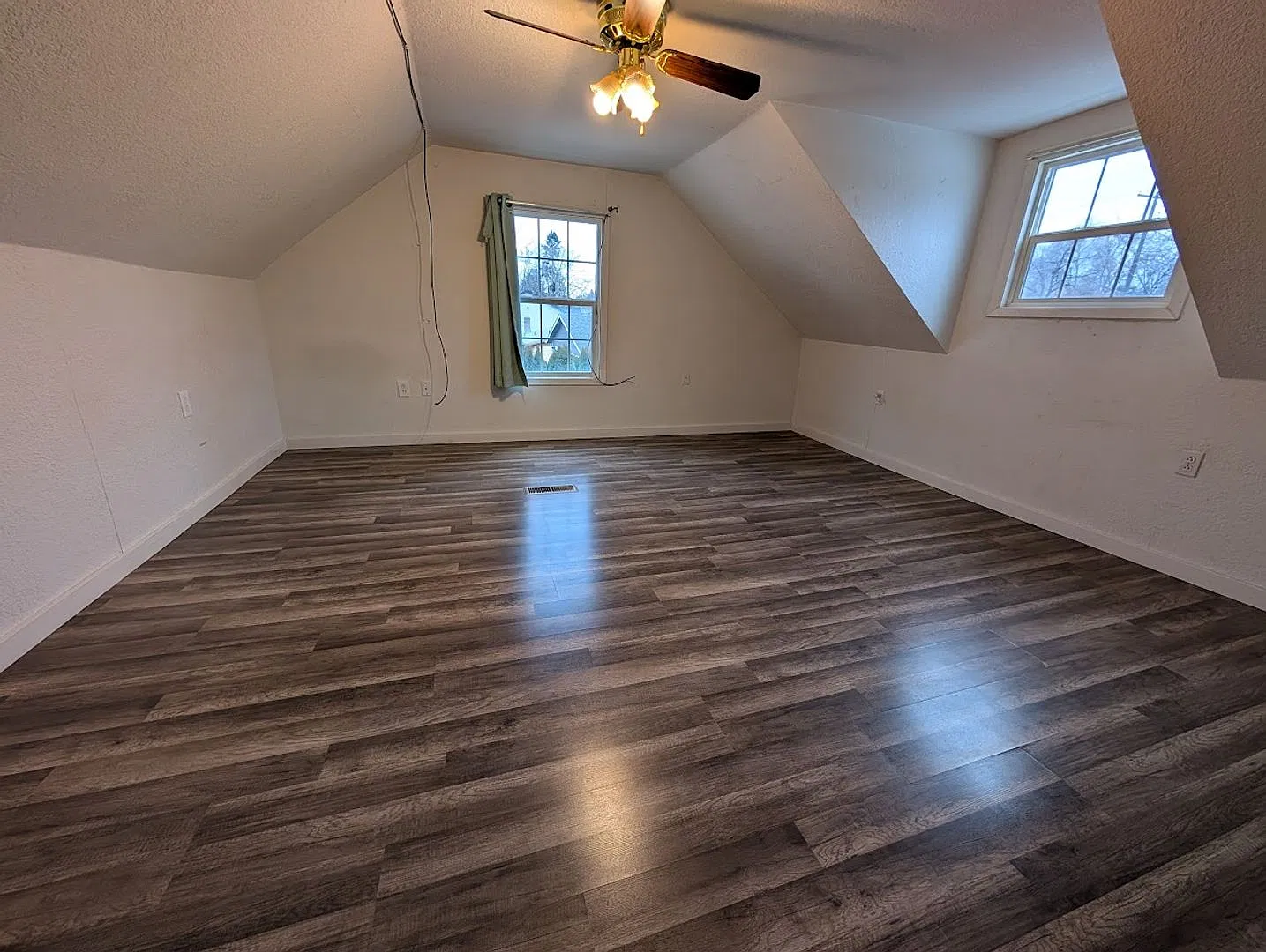 3 bed 1 bath Orchards House — Photo 3
