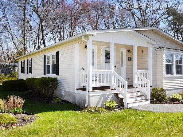 17 Birch St, Rockland, MA 02370
