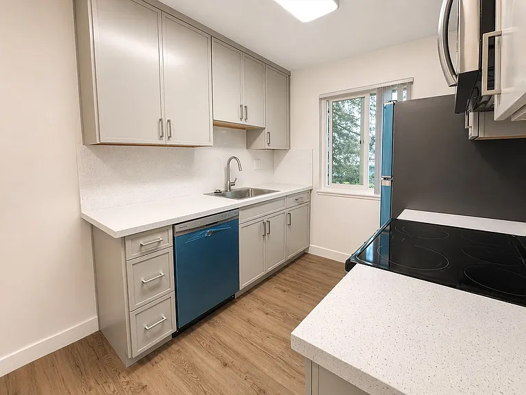 Blossom Hill Garden Apartments — Photo 23