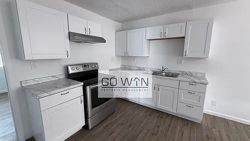 1626 W Denton Ln Photo 1